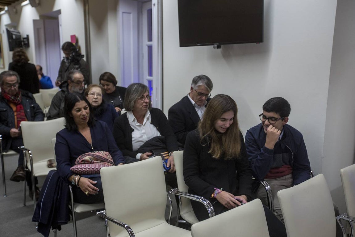 Fotos: Yolanda Vallejo presenta ‘Cómo hemos cambiado’ en la Casa Pemán