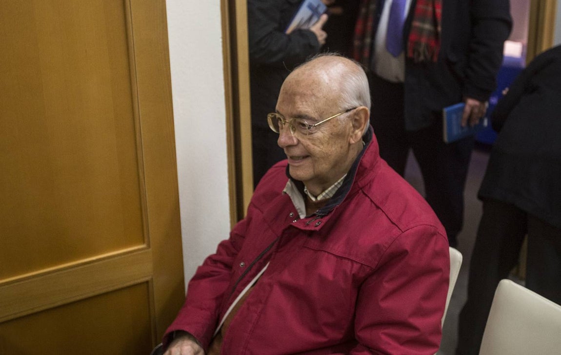 Fotos: Yolanda Vallejo presenta ‘Cómo hemos cambiado’ en la Casa Pemán