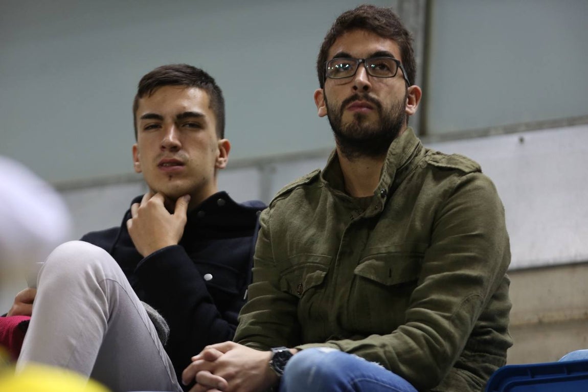 Fotos: Búscate en las gradas de Carranza