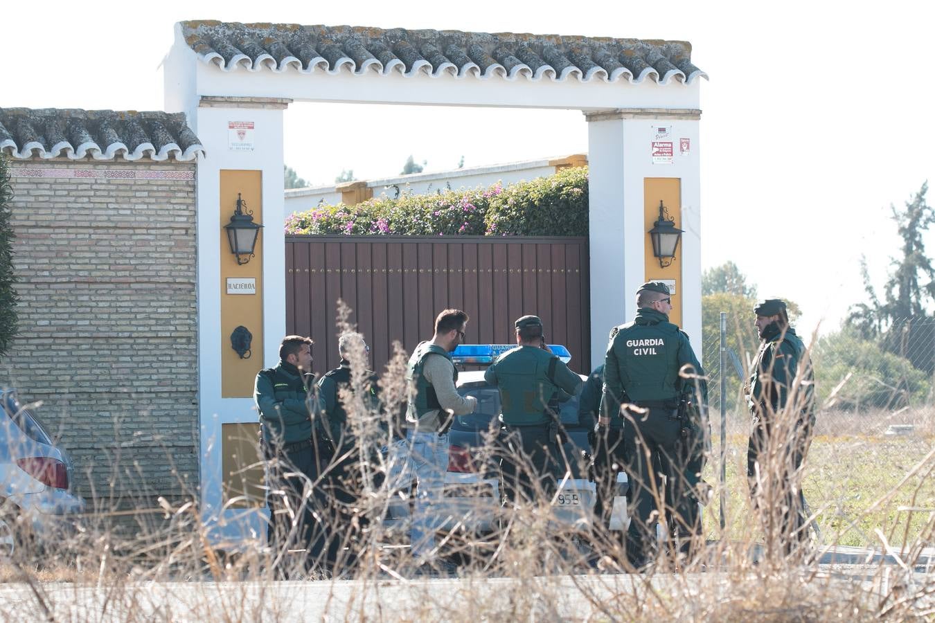 Imágenes de la actuación de la Guardia Civil tras el intento de robo de un chalé