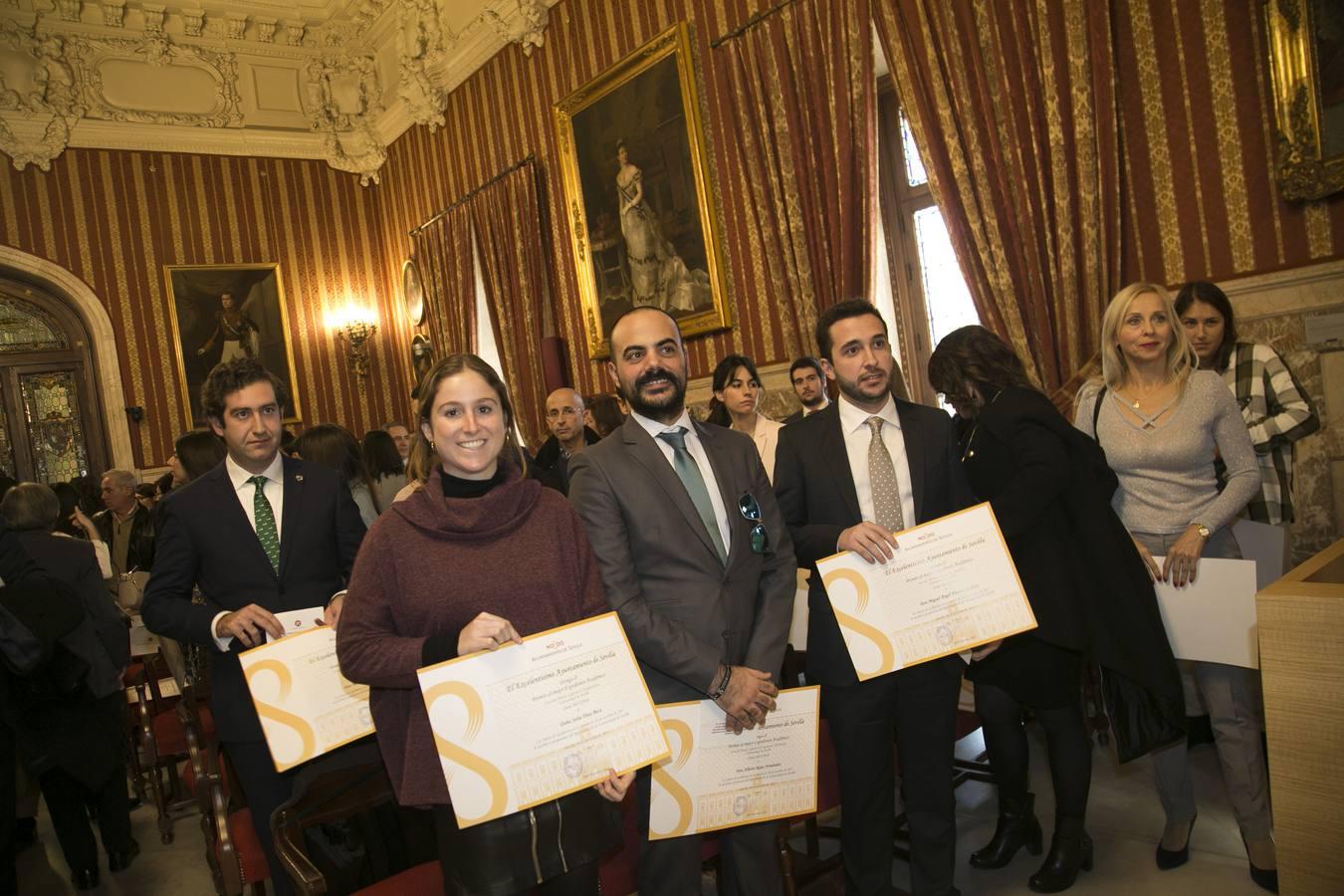 Premio a los estudiantes de éxito, líderes del futuro