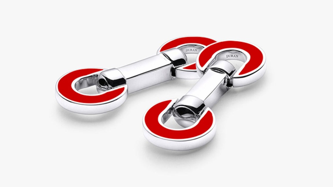 Durán Joyeros. Gemelos modelo Sixties, realizado en plata y esmalte en color rojo. (Precio: C.P.V.)
