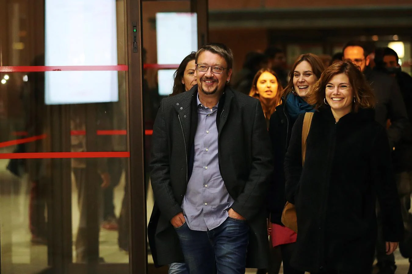 Llegada del candidato de Xavier Domenech, candidato de Cataluña en Comu Podem, al campus universitario de la UPF en Ciutadella. 
