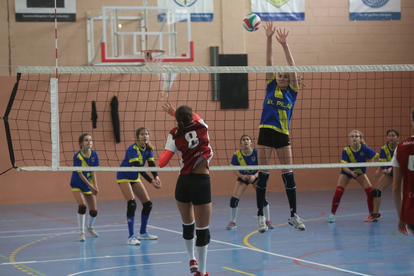 Fotos: Balonmano en Mirandilla. Olimpiadas Marianistas (II)