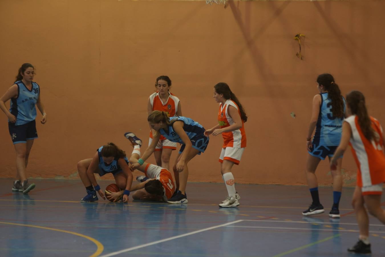 Fotos: Balonmano en Mirandilla. Olimpiadas Marianistas (II)