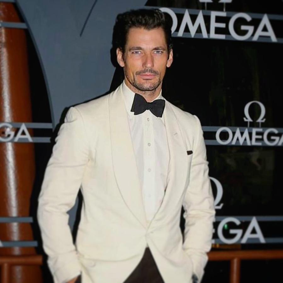David Ghandy. no hay forma de pillar en un renuncio al atractivo modelo. Su impecable forma de lucir esmoquin o trajes cruzados a lo largo del 2017 ha vuelto a conquistarnos.
