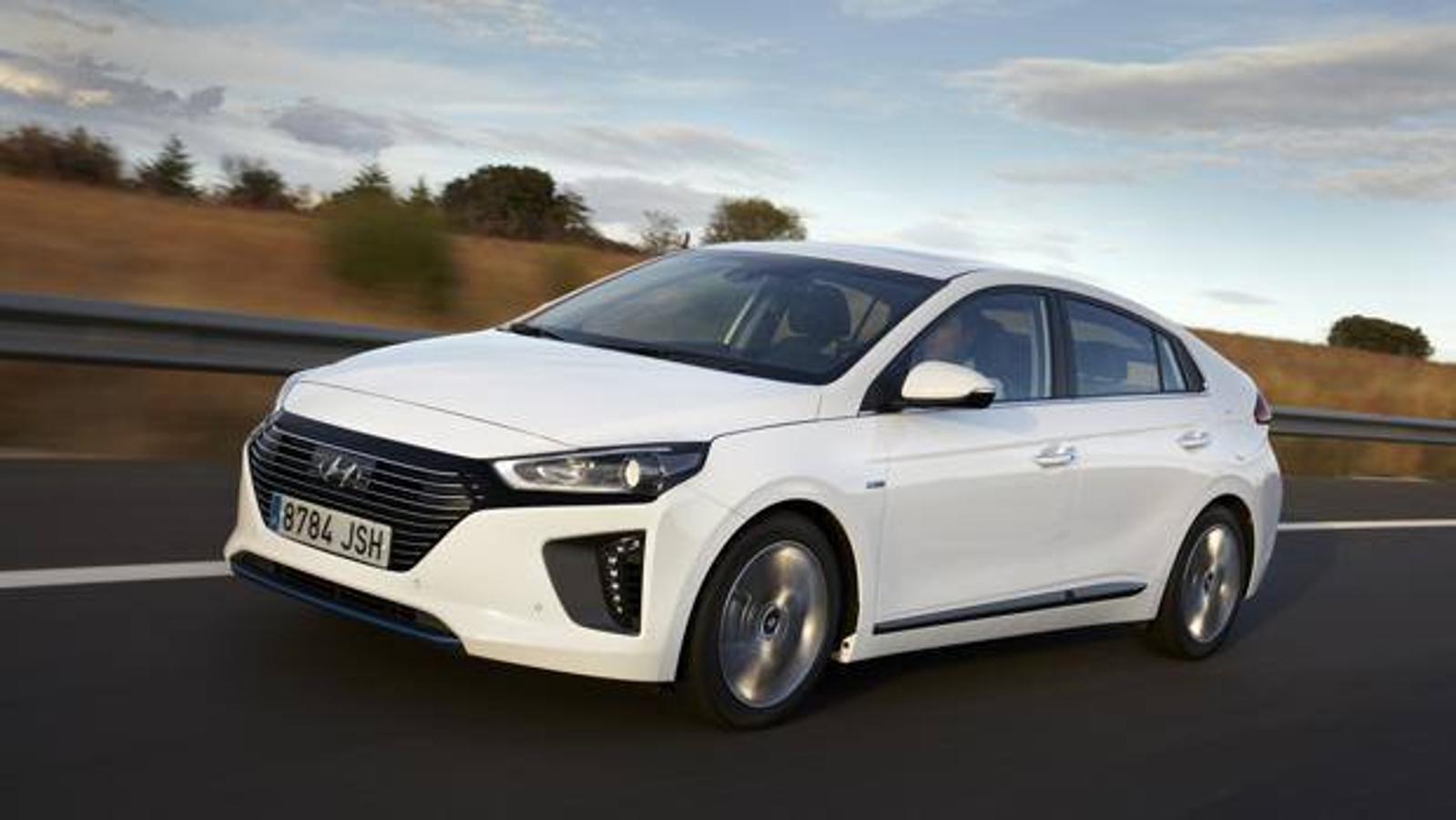 Hyundai Ioniq. 