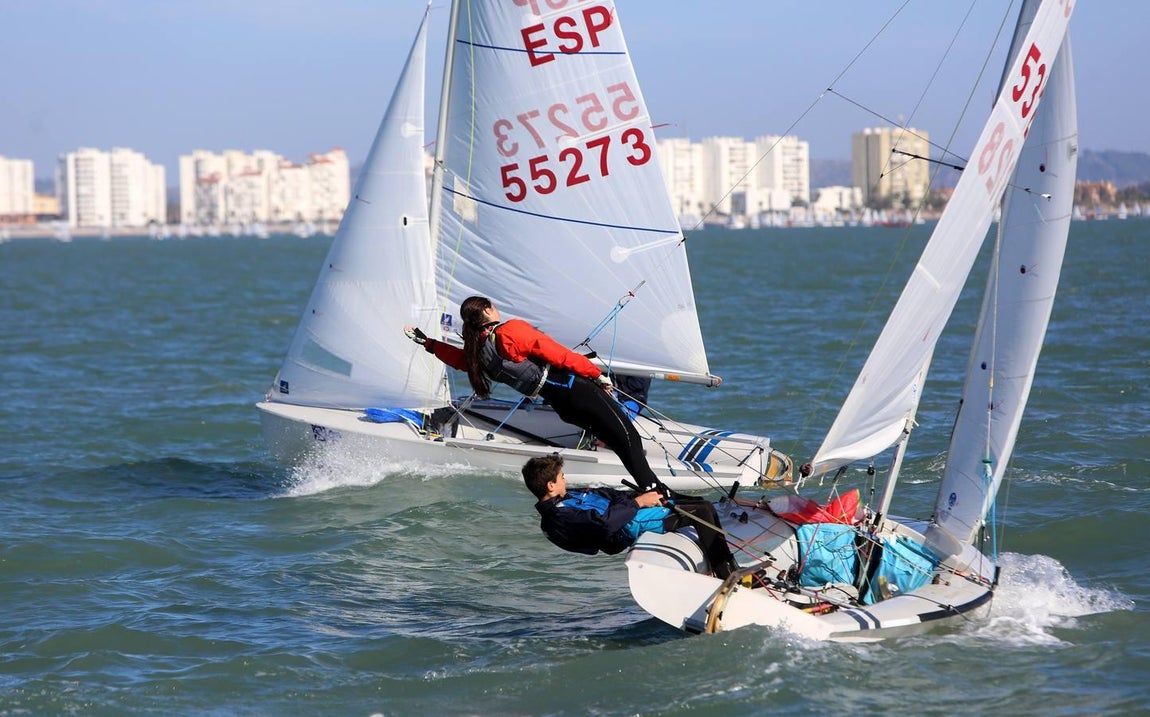 GALERÍA FOTOS: Comienza la Optimist Excellence Cup en aguas gaditanas