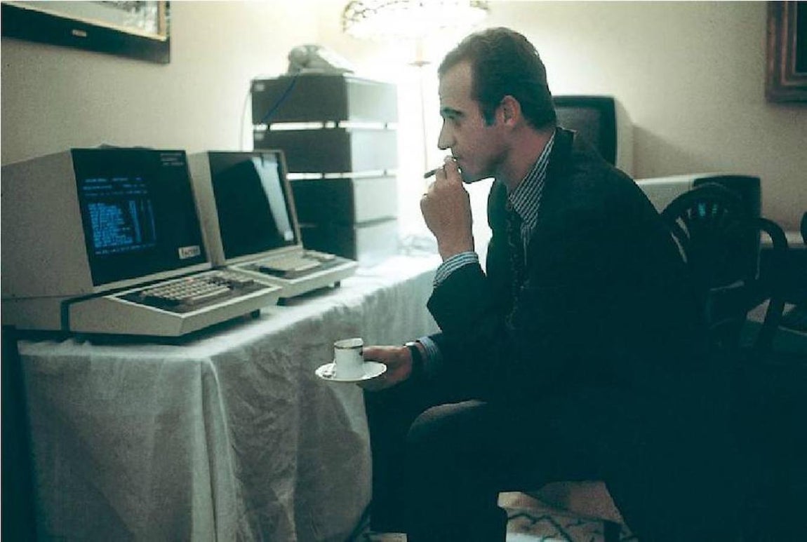 Don Juan Carlos, la noche del referéndum de la Constitución (6 de diciembre de 1978), la única que ha recibido el apoyo de los españoles. 