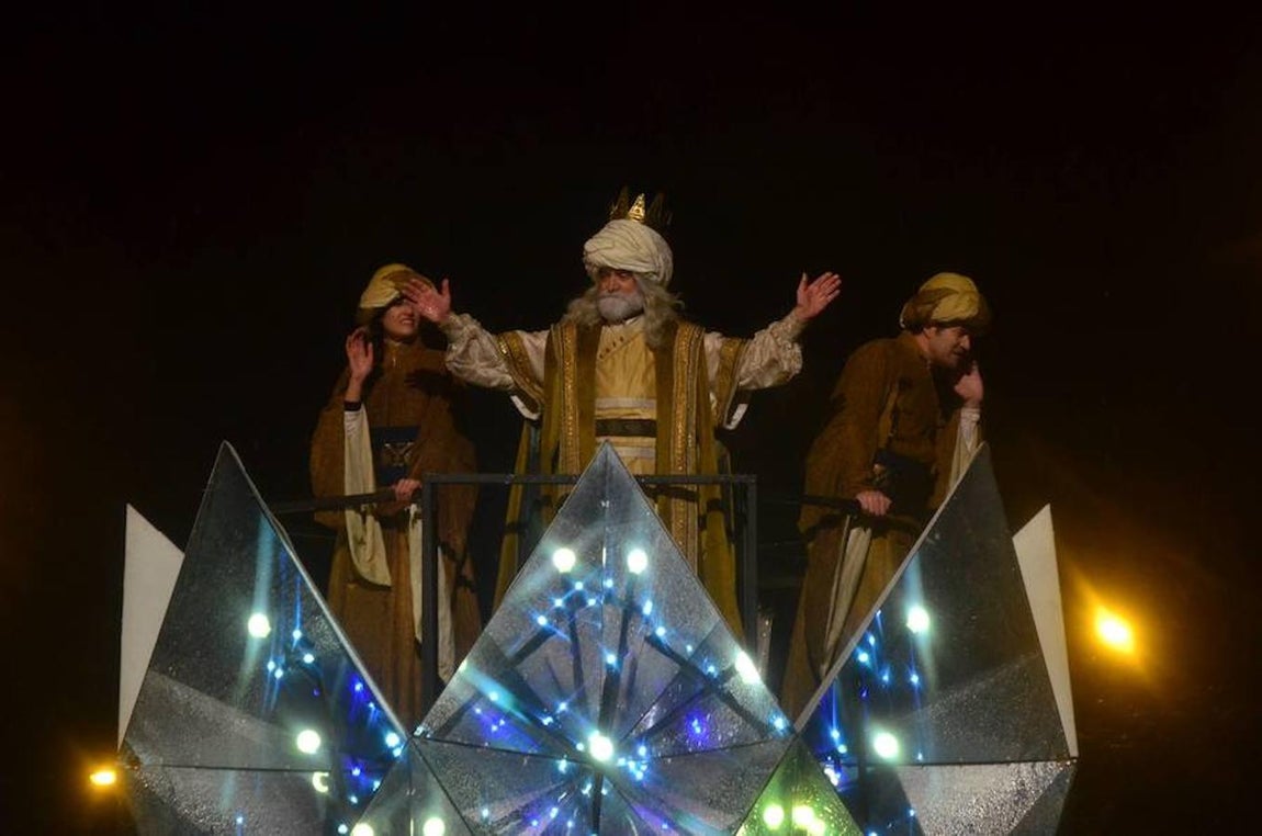 La cabalgata de los Reyes Magos de Madrid, en imágenes