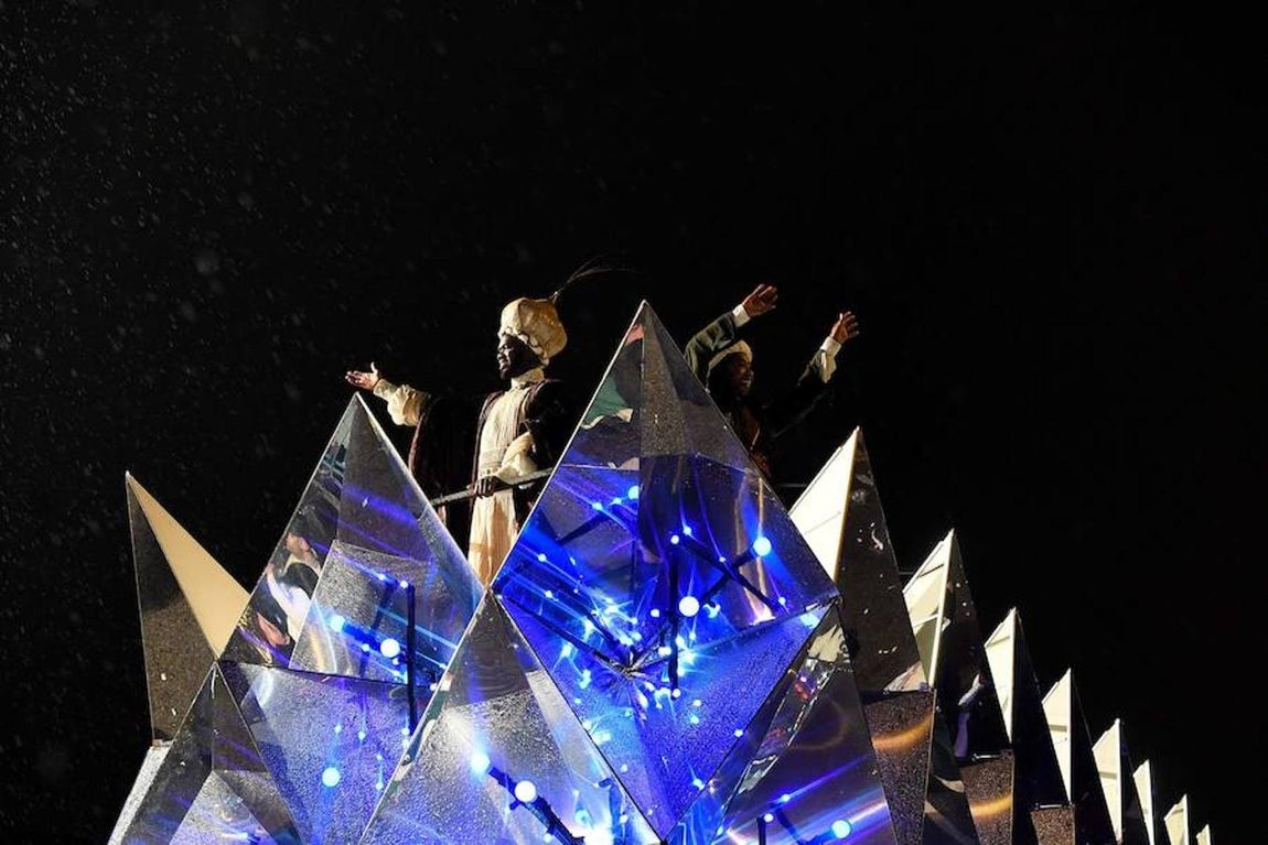 La cabalgata de los Reyes Magos de Madrid, en imágenes