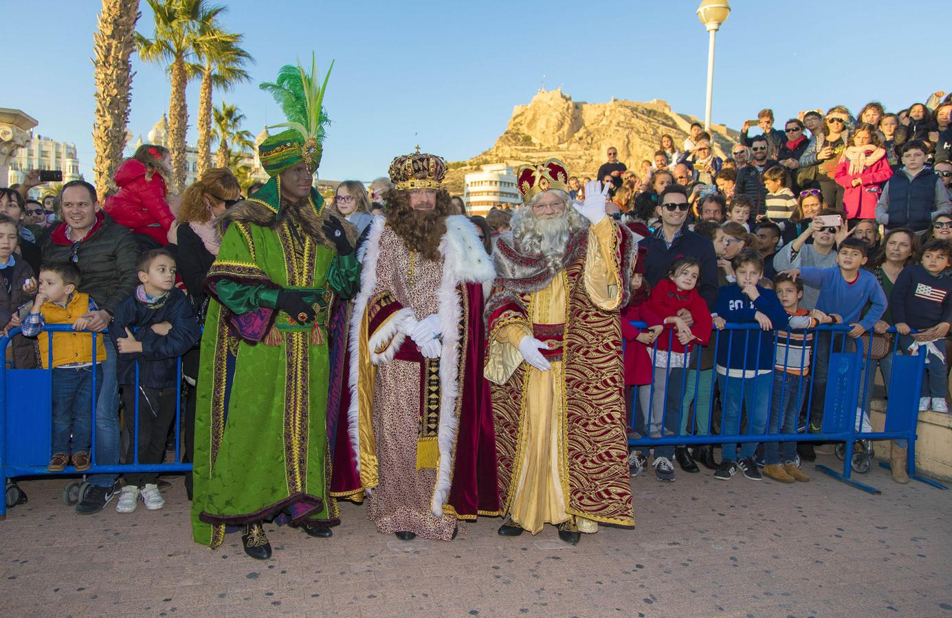 La Cabalgata de Reyes Magos de Alicante, en imágenes. 