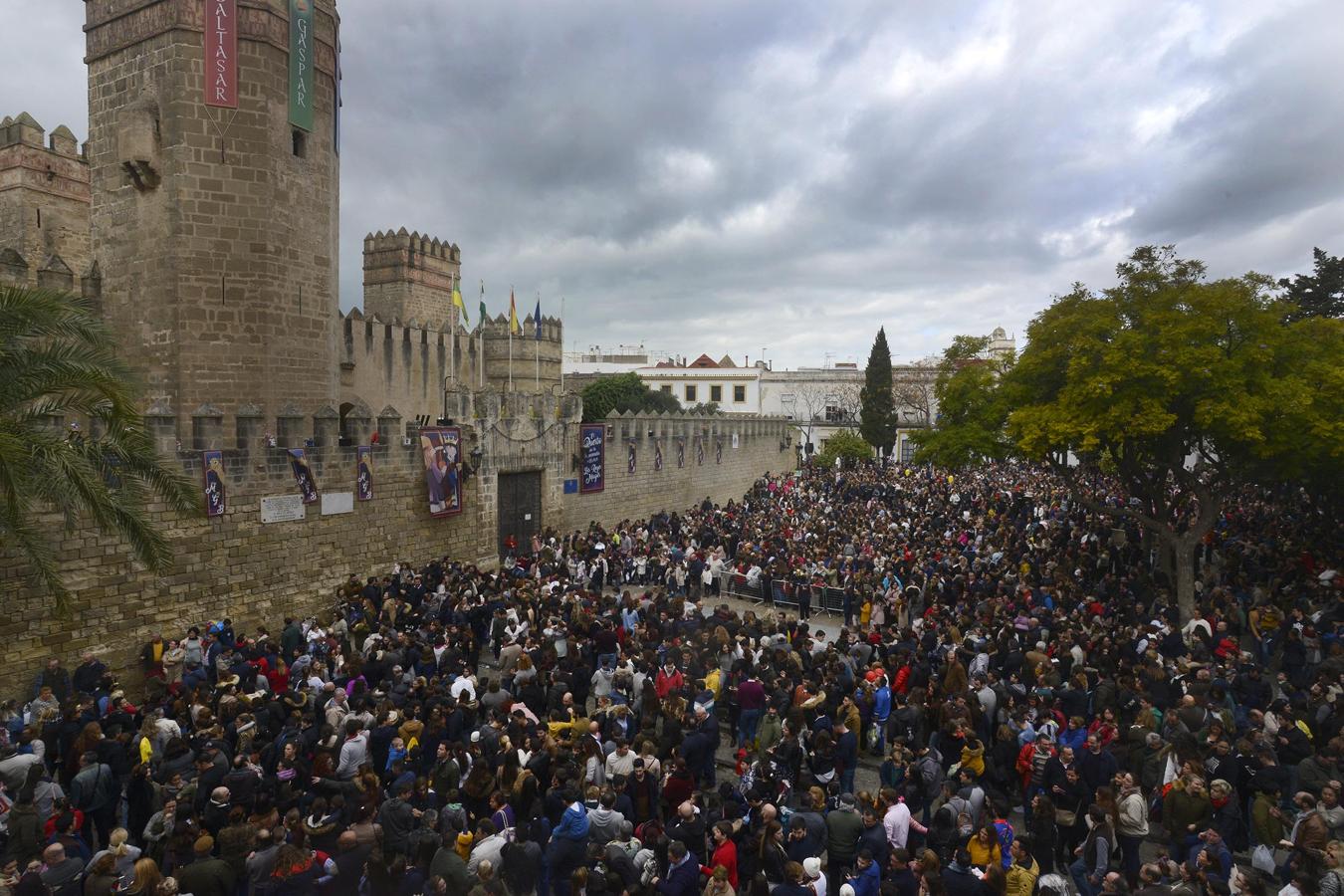 Las Cabalgatas de Reyes de la Bahía, en imágenes