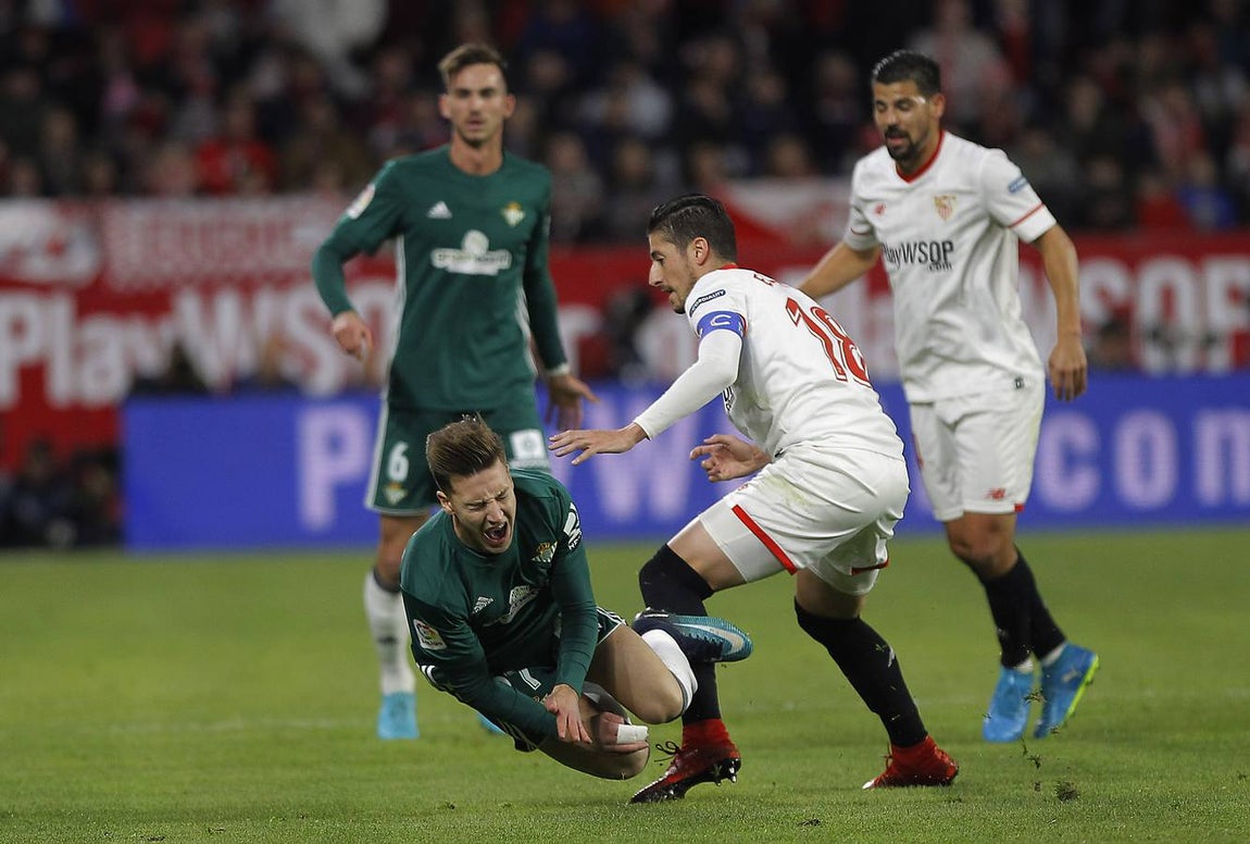 Las imágenes más trepidantes del derbi Sevilla FC-Real Betis