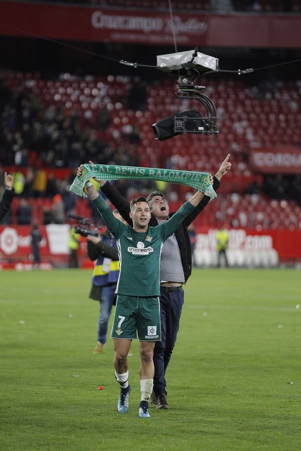 Las imágenes más trepidantes del derbi Sevilla FC-Real Betis