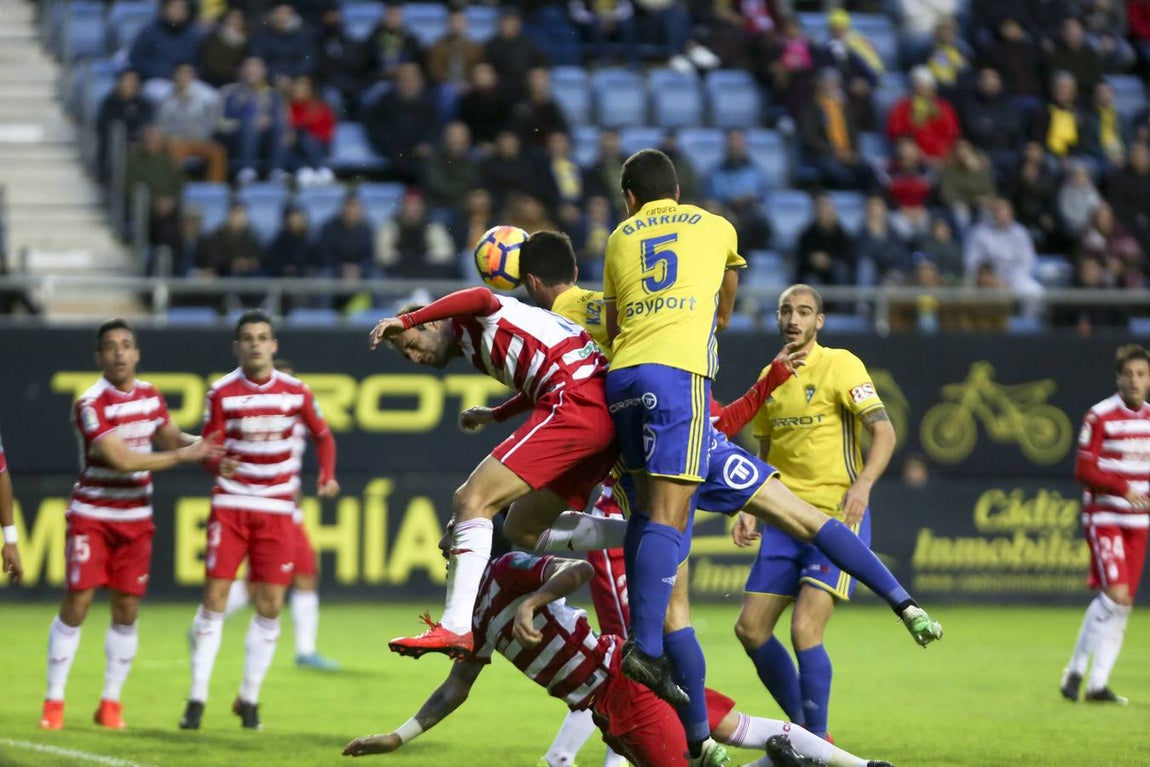 Fotos: Las imágenes del Cádiz CF 1-0 Granada CF