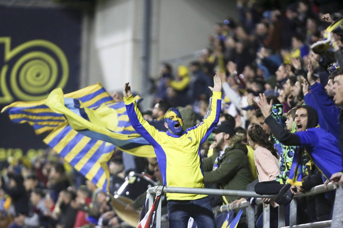 FOTOS: Búscate en la gradas de Carranza