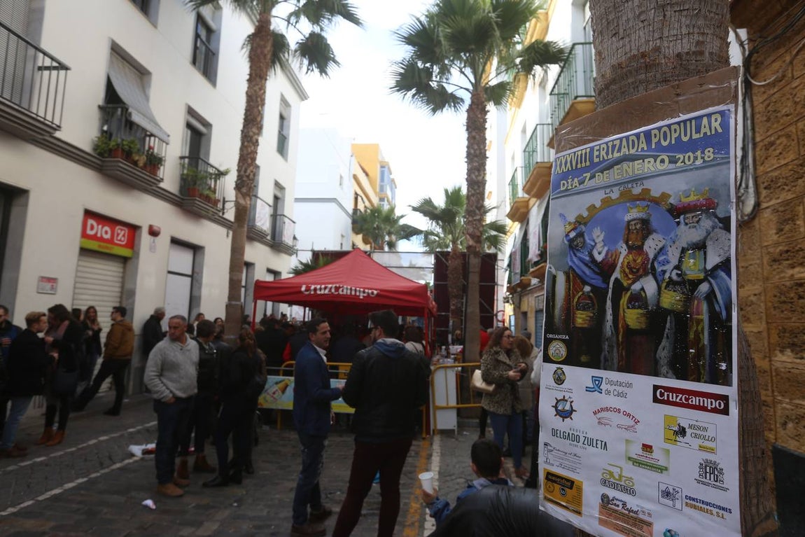 Fotos: Ambientazo en la Erizada más madrugadora de Cádiz