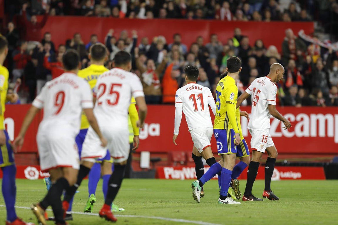 Todas las imágenes del Sevilla-Cádiz