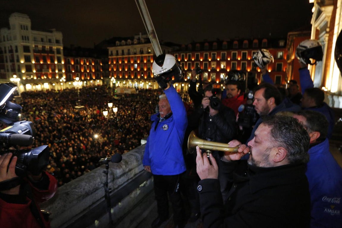 Homenaje a Ángel Nieto. La plaza Mayor de Valladolid durante el homenaje a Ángel Nieto