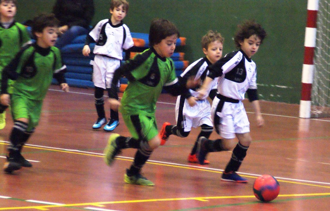 Las mejores imágenes del partido entre Salesianos Carabanchel &quot;B&quot; y Fray Luis de León &quot;A&quot;