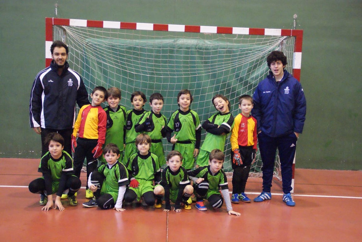 Las mejores imágenes del partido entre Salesianos Carabanchel &quot;B&quot; y Fray Luis de León &quot;A&quot;