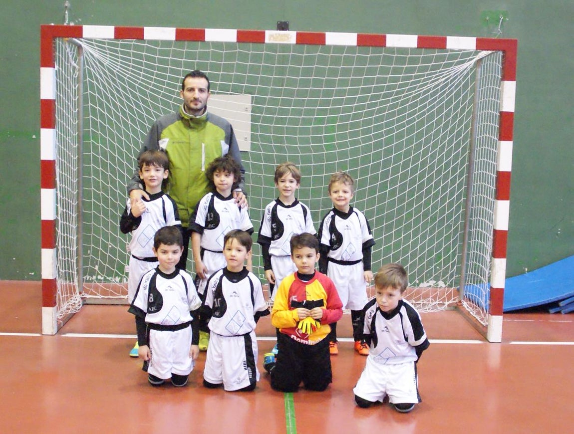 Las mejores imágenes del partido entre Salesianos Carabanchel &quot;B&quot; y Fray Luis de León &quot;A&quot;