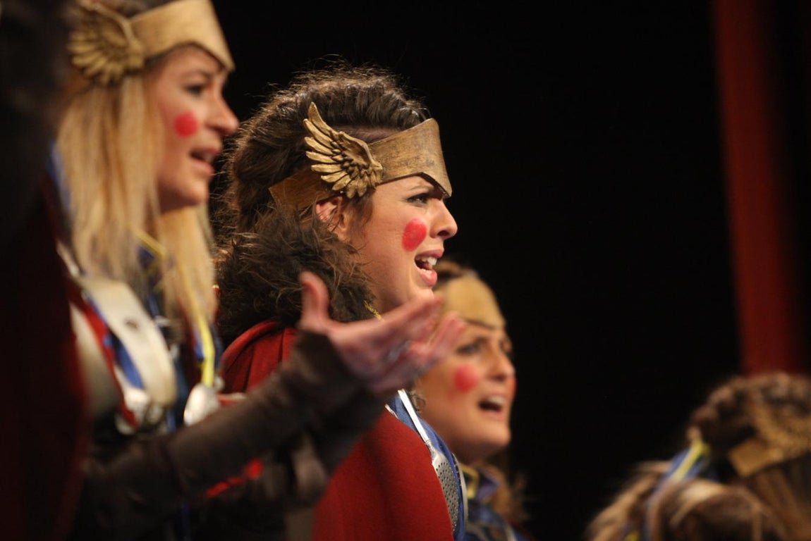 FOTOS: comparsa &#039;Las guerrilleras&#039; en el COAC 2018