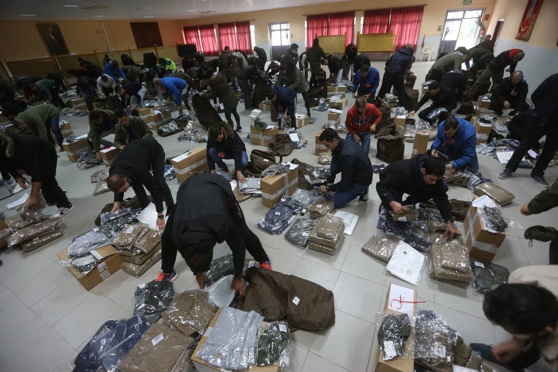 Incorporación de 699 aspirantes a militar de tropa en el acuartelamiento de Camposoto