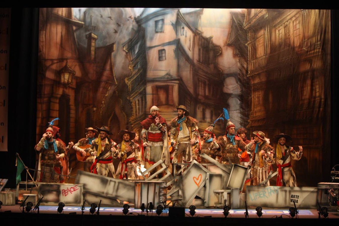 Carnaval de Cádiz 2018: la actuación de «Los cazagigantes» de Sevilla, en imágenes