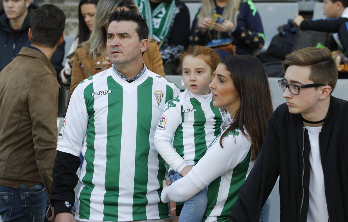 El mejor ambiente de la temporada en el estadio El Arcángel de Córdoba, en imágenes