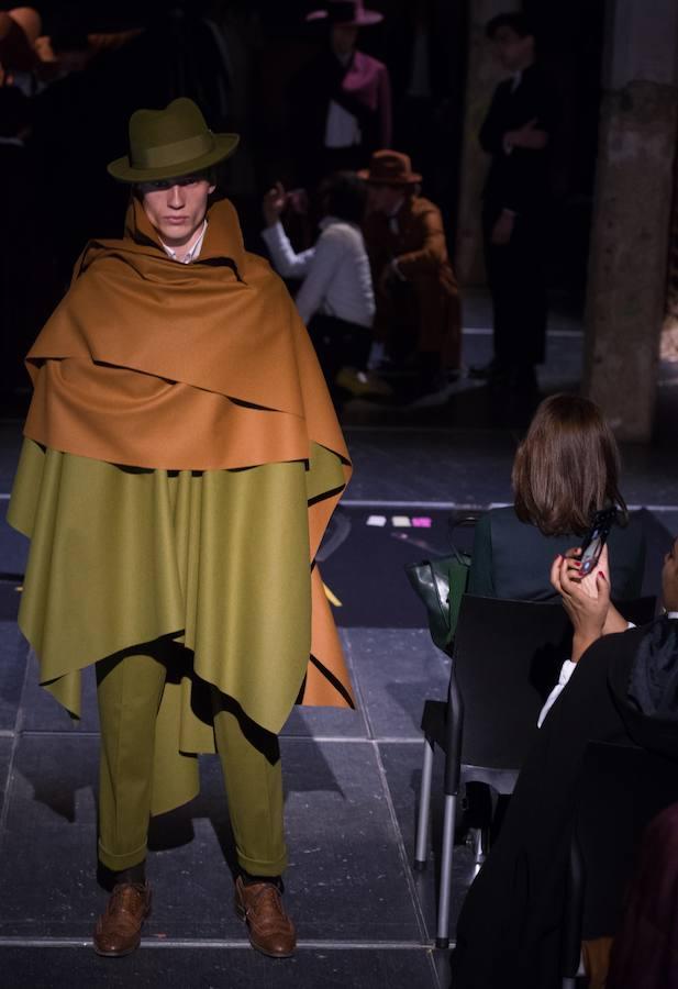 El desfile de Oteyza, en imágenes