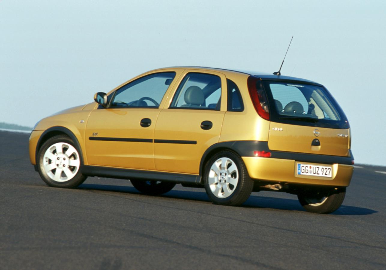 El Opel Corsa de tercera generación (de 2000 a 2006)cumplía con la normativa de contaminación Euro 4. 