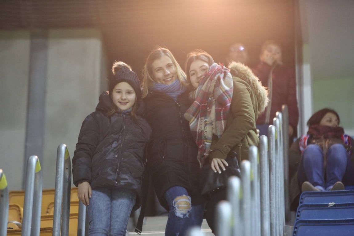 Búscate en el Cádiz-Lugo en las gradas de Carranza
