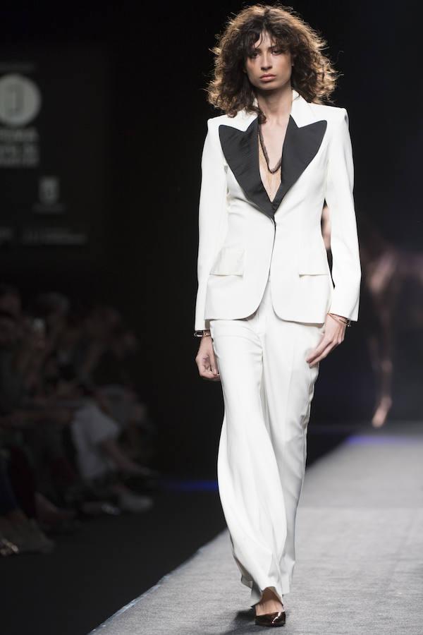 En imágenes: Ion Fiz y Juana Martín protagonizan el único desfile doble de Mercedes-Benz Fashion Week