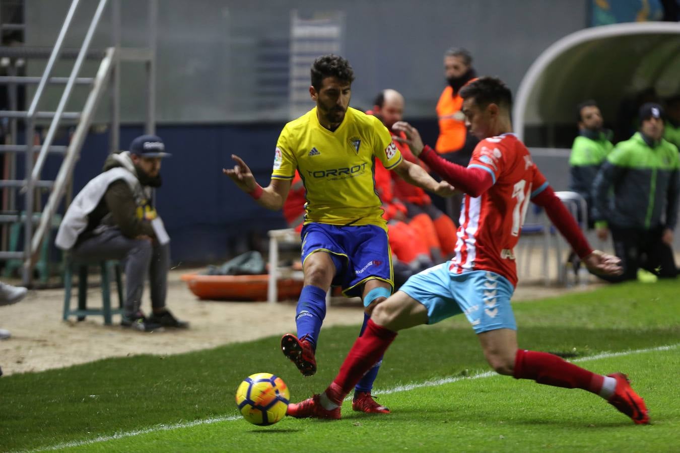 FOTOS: Cádiz CF - Lugo en Carranza