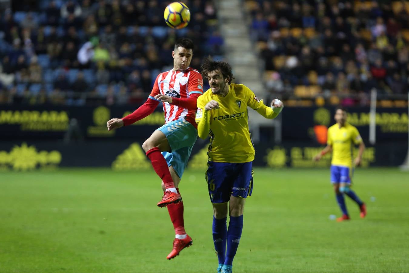 FOTOS: Cádiz CF - Lugo en Carranza