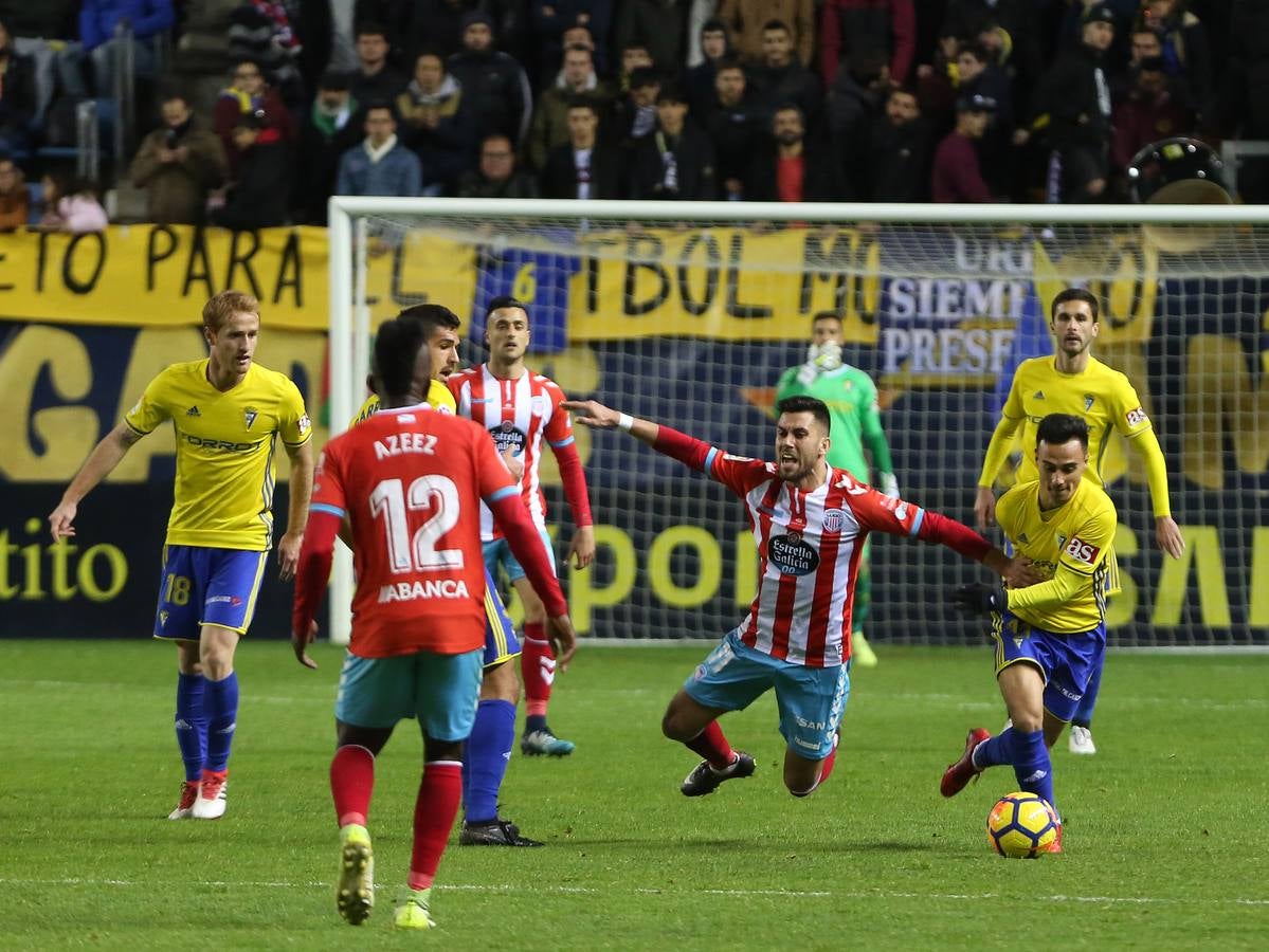 FOTOS: Cádiz CF - Lugo en Carranza