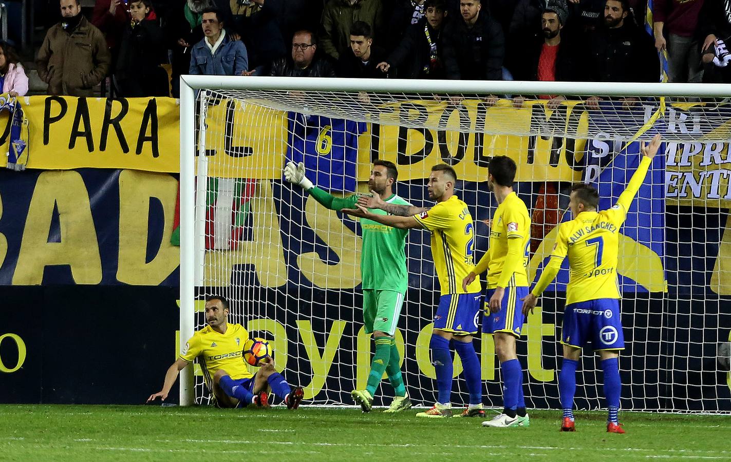 FOTOS: Cádiz CF - Lugo en Carranza