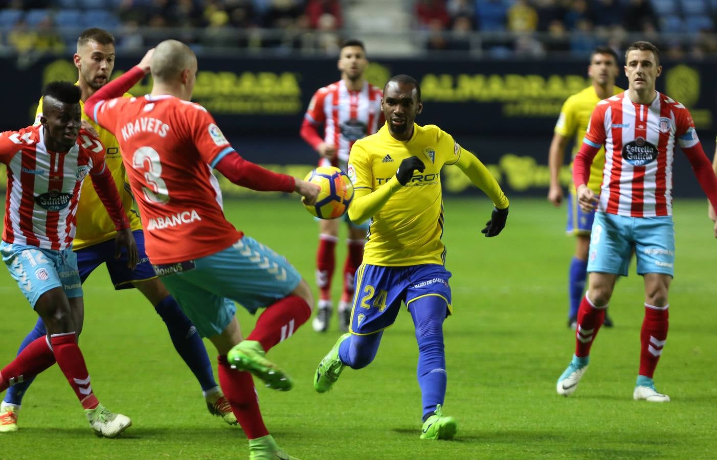 FOTOS: Cádiz CF - Lugo en Carranza