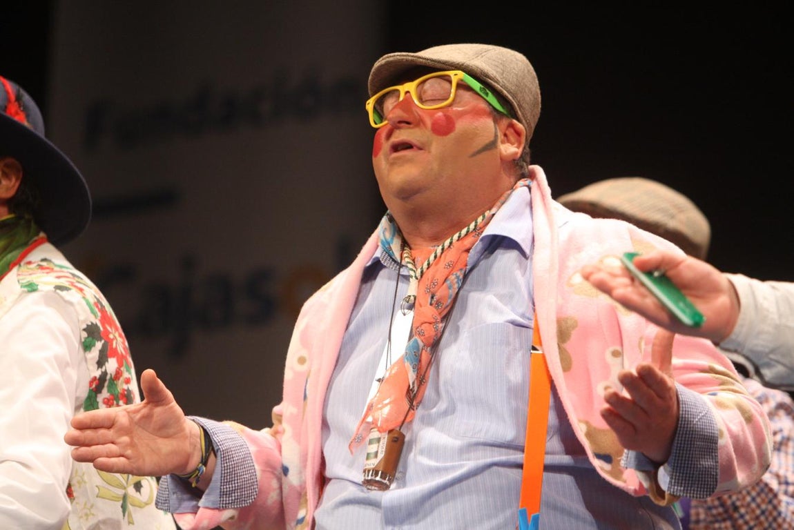 FOTOS: chirigota &#039;Los que vienen de vuelta&#039; COAC 2018