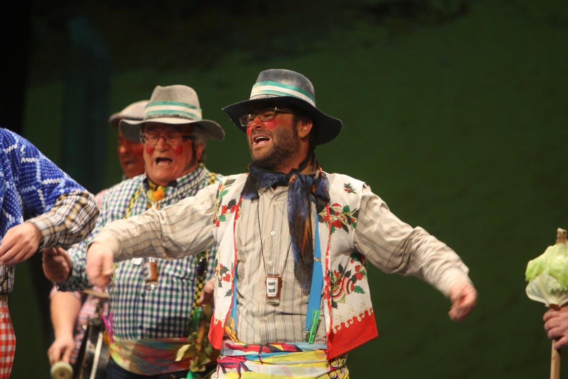 FOTOS: chirigota &#039;Los que vienen de vuelta&#039; COAC 2018