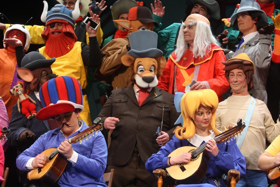 FOTOS: coro &#039;Los nostálgicos de la Transición&#039; en el COAC 2018