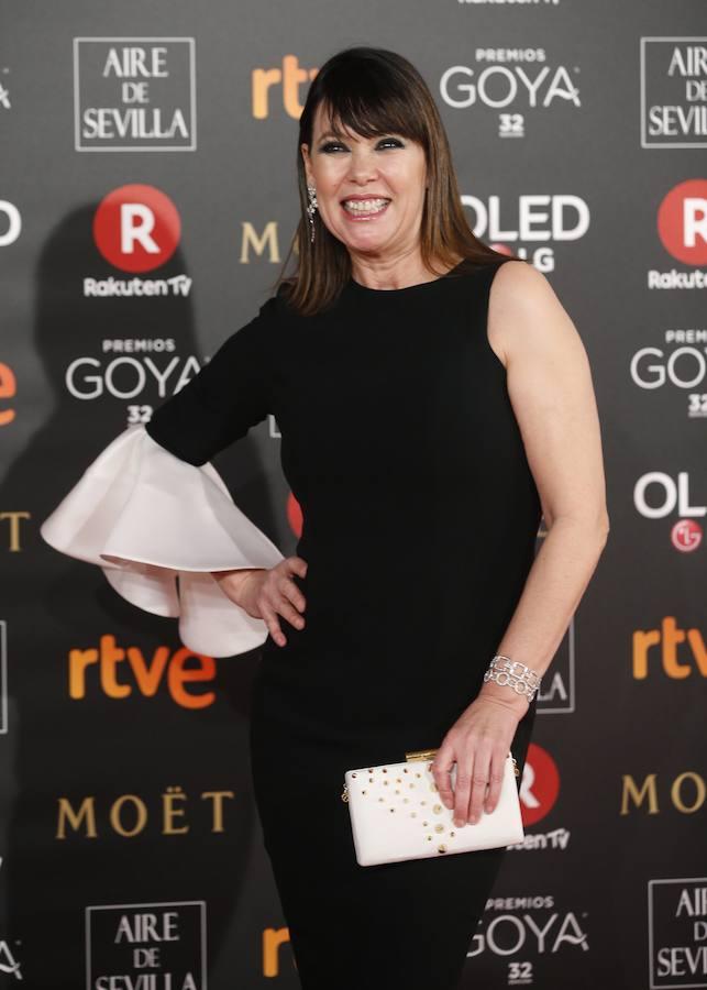La alfombra roja de los Goya 2018, en imágenes. La actriz Mabel Lozano