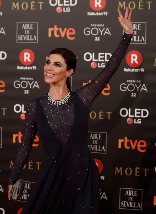 La alfombra roja de los Goya 2018, en imágenes. Una espléndida Maribel Verdú vestida por Dior.