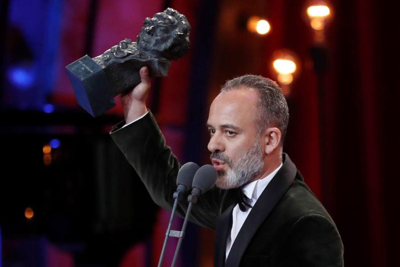 El actor Javier Gutierrez tras recibir el premio al «Mejor actor» por su trabajo en «El autor». 
