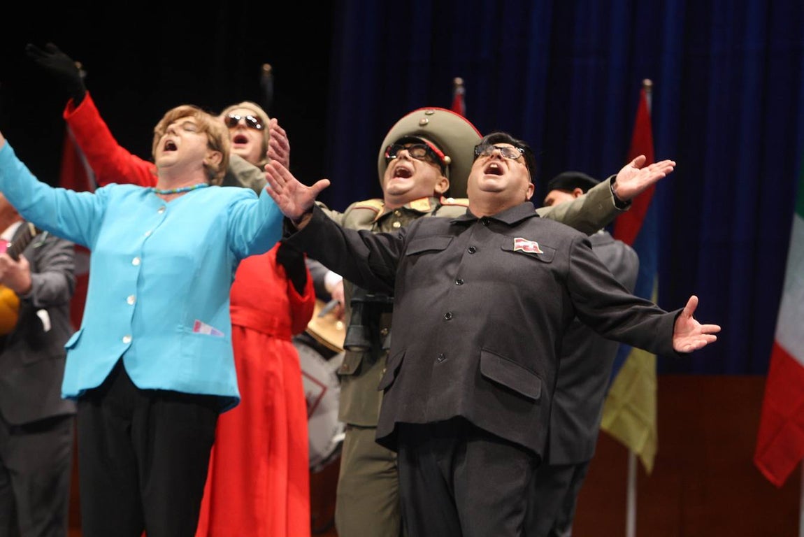 Actuación en cuartos de la chirigota Grupo de Guasa