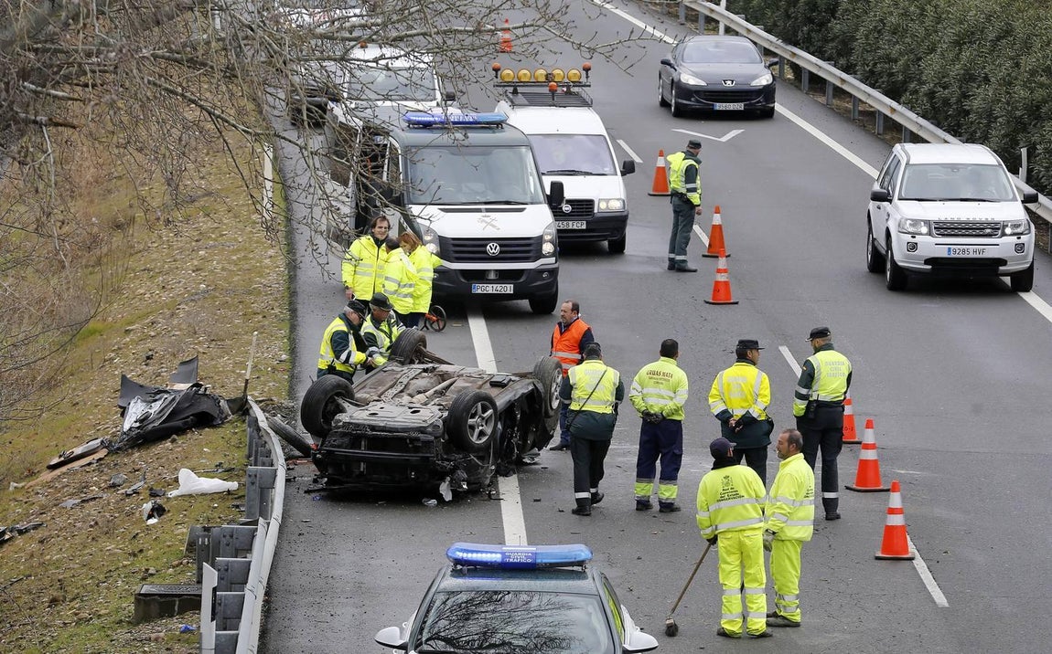 Las imágenes del accidente mortal en la A4 de Córdoba
