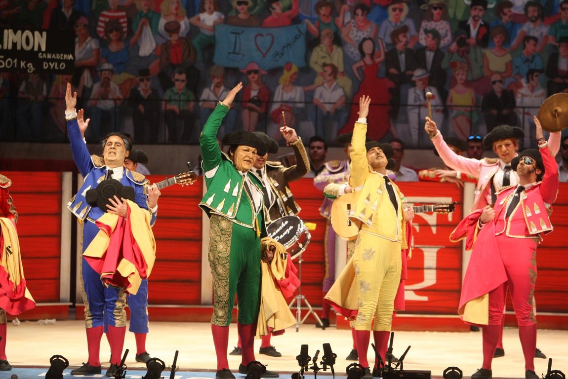 FOTOS: chirigota &#039;Una corrida en tu cara&#039; en Semifinales del COAC 2018