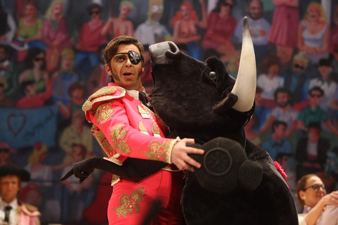 FOTOS: chirigota &#039;Una corrida en tu cara&#039; en Semifinales del COAC 2018